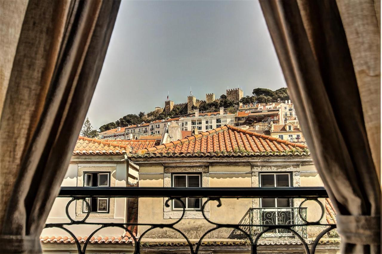 We F. Tourists - * Lissabon